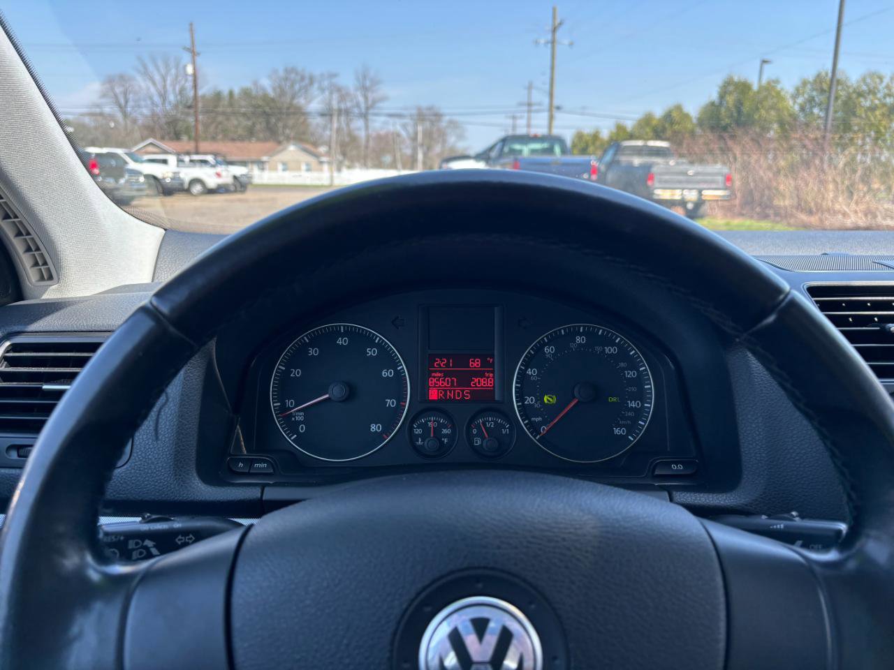 Used 2009 Volkswagen Jetta SE FWD image 11