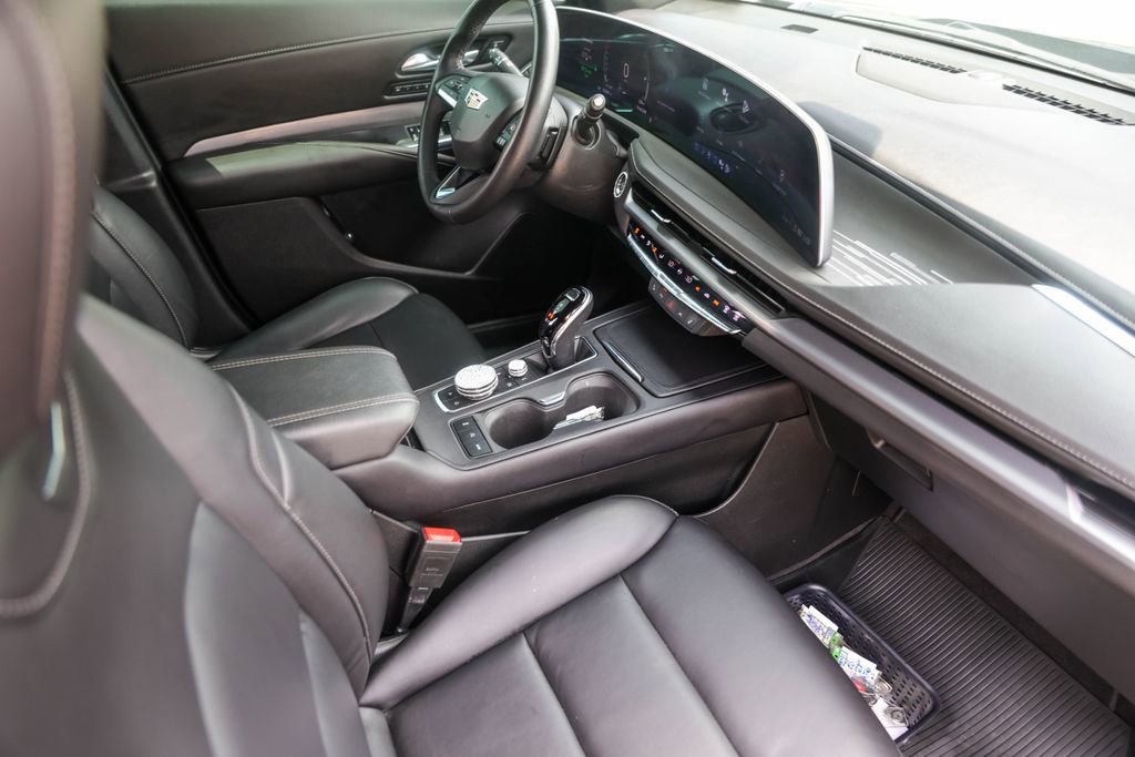 Certified 2024 Cadillac XT4 Premium Luxury w/ Cold Weather Package FWD image 30