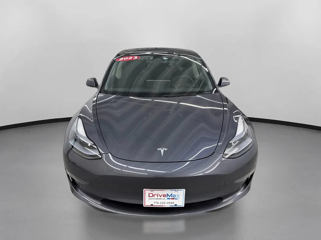 Used 2023 Tesla Model 3 Standard Range RWD image 2