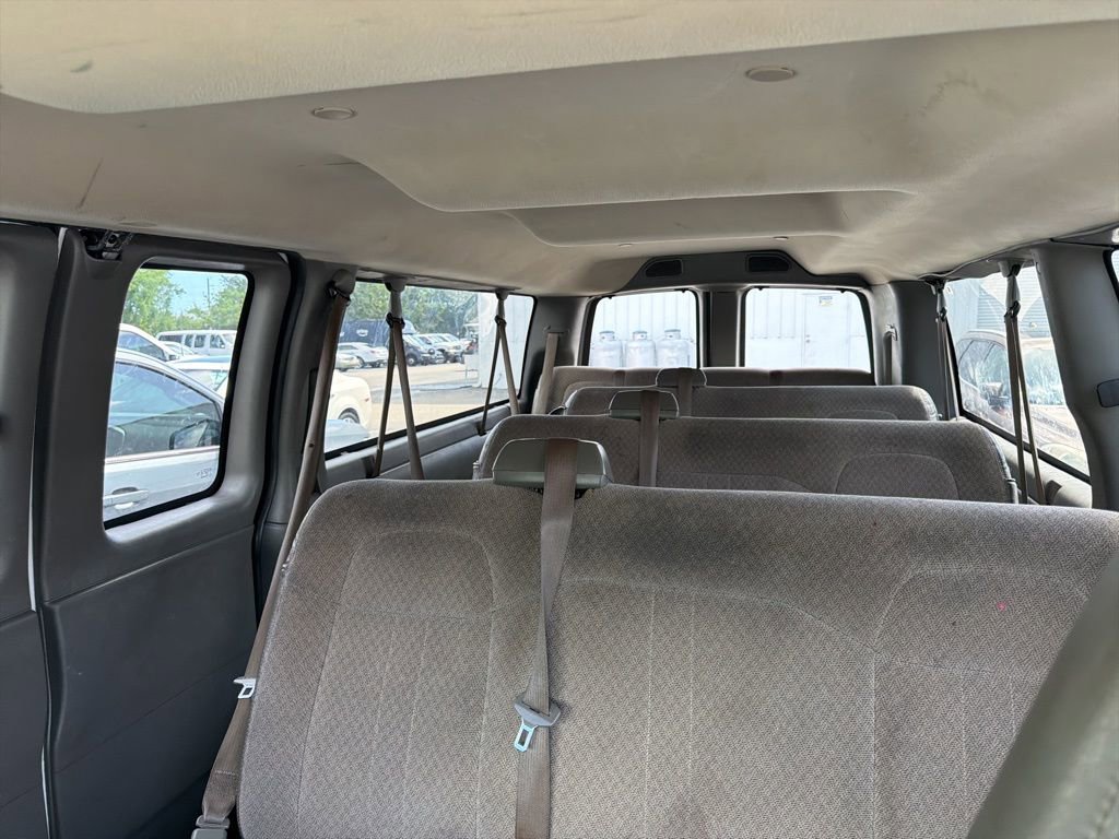 Used 2018 Chevrolet Express 3500 LT w/ LT Preferred Equipment Group RWD image 11