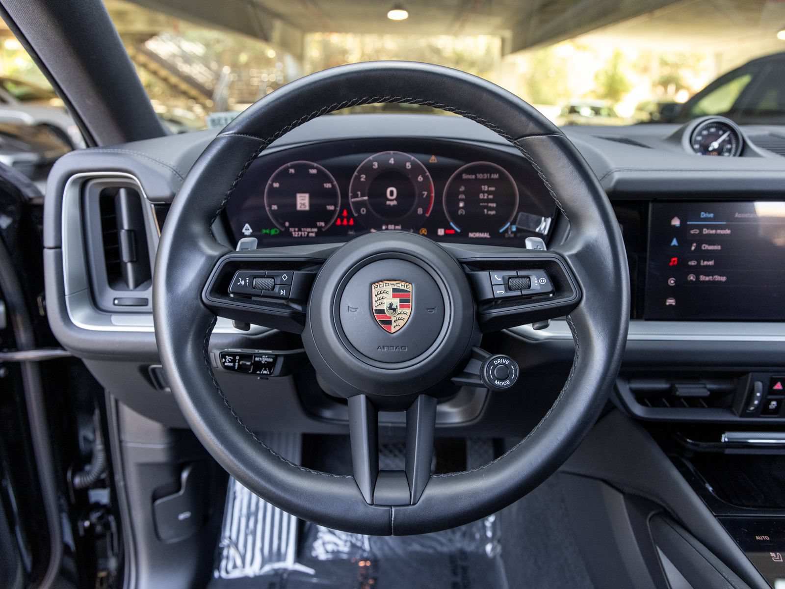 Used 2024 Porsche Cayenne Coupe AWD/4WD image 35