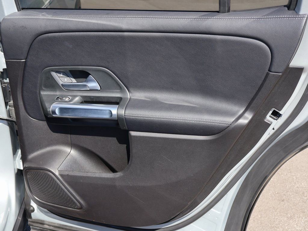 Used 2020 Mercedes-Benz GLB 250 4MATIC image 16