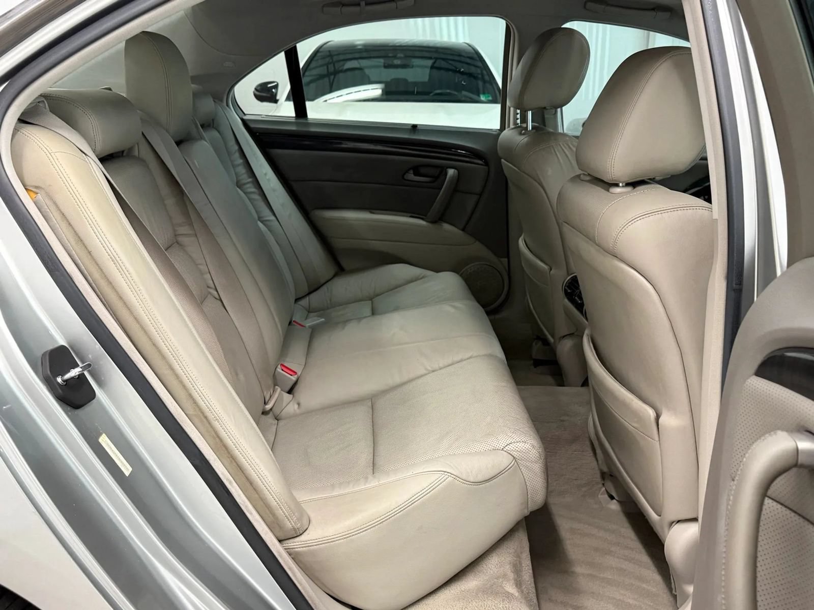 Used 2010 Acura RL AWD/4WD image 19