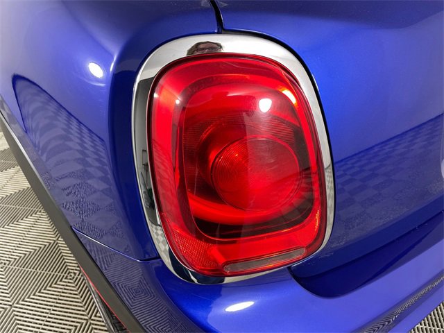 Used 2019 MINI Cooper S w/ Signature Upholstery Package image 21