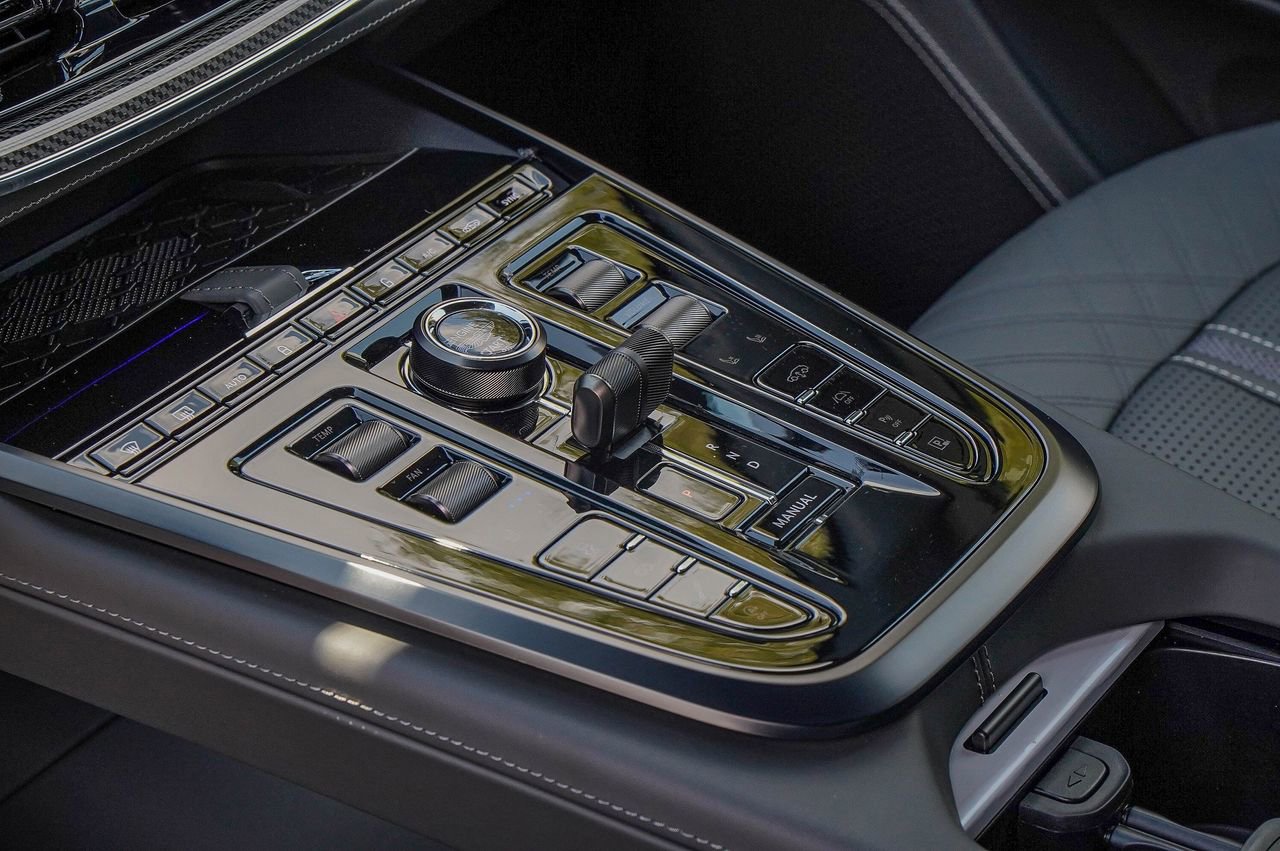 New 2025 Aston Martin DBX 707 AWD/4WD image 26