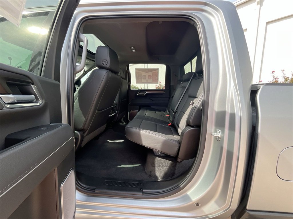 New 2025 GMC Sierra 2500 Denali w/ Denali Reserve Package image 34