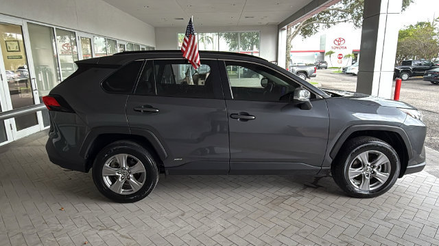 Used 2025 Toyota RAV4 LE AWD/4WD image 11