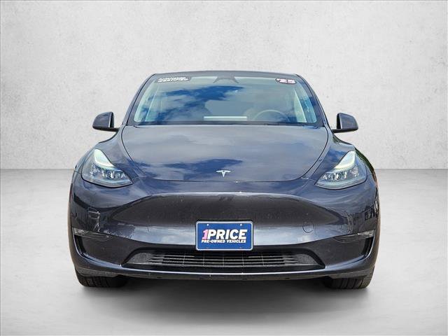 Used 2025 Tesla Model Y Long Range AWD/4WD image 2