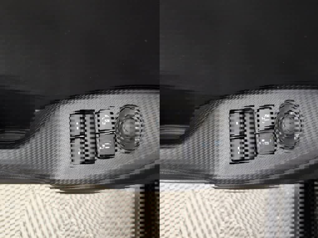 Used 2025 MAZDA MX-5 Miata RF Grand Touring image 12