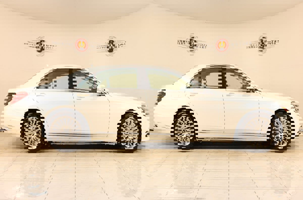 Used 2020 Mercedes-Benz S 560 4MATIC Sedan image 2