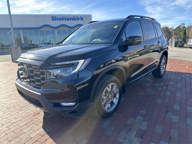 Certified 2023 Honda Passport TrailSport image 1