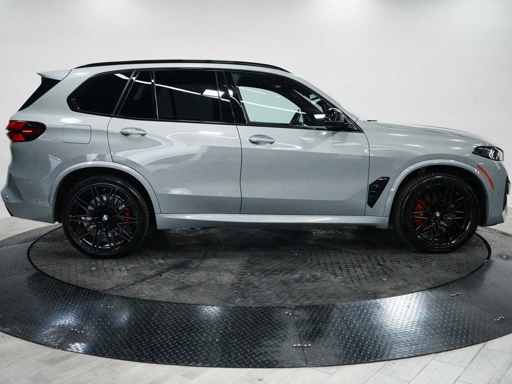 Used 2025 BMW X5 M Competition w/ Executive Package image 5