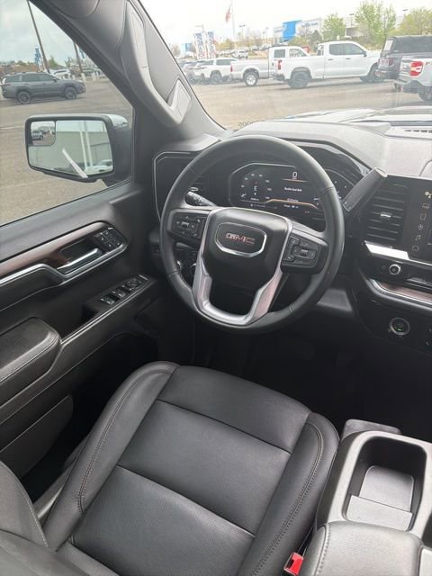 Used 2024 GMC Sierra 1500 SLT image 10