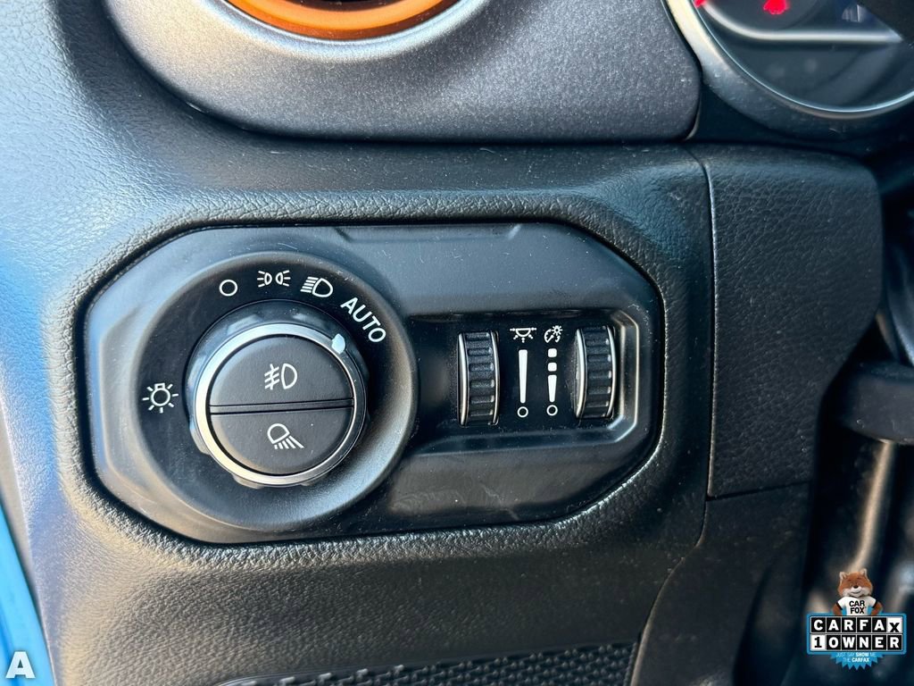 Certified 2022 Jeep Gladiator Mojave w/ LED Lighting Group image 14