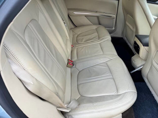 Used 2014 Lincoln MKZ Hybrid w/ Equipment Group 201A Select FWD image 17