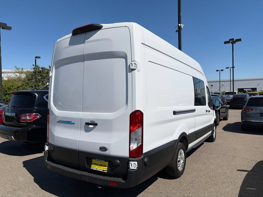 Used 2022 Ford E-Transit 148 High Roof Extended RWD image 6