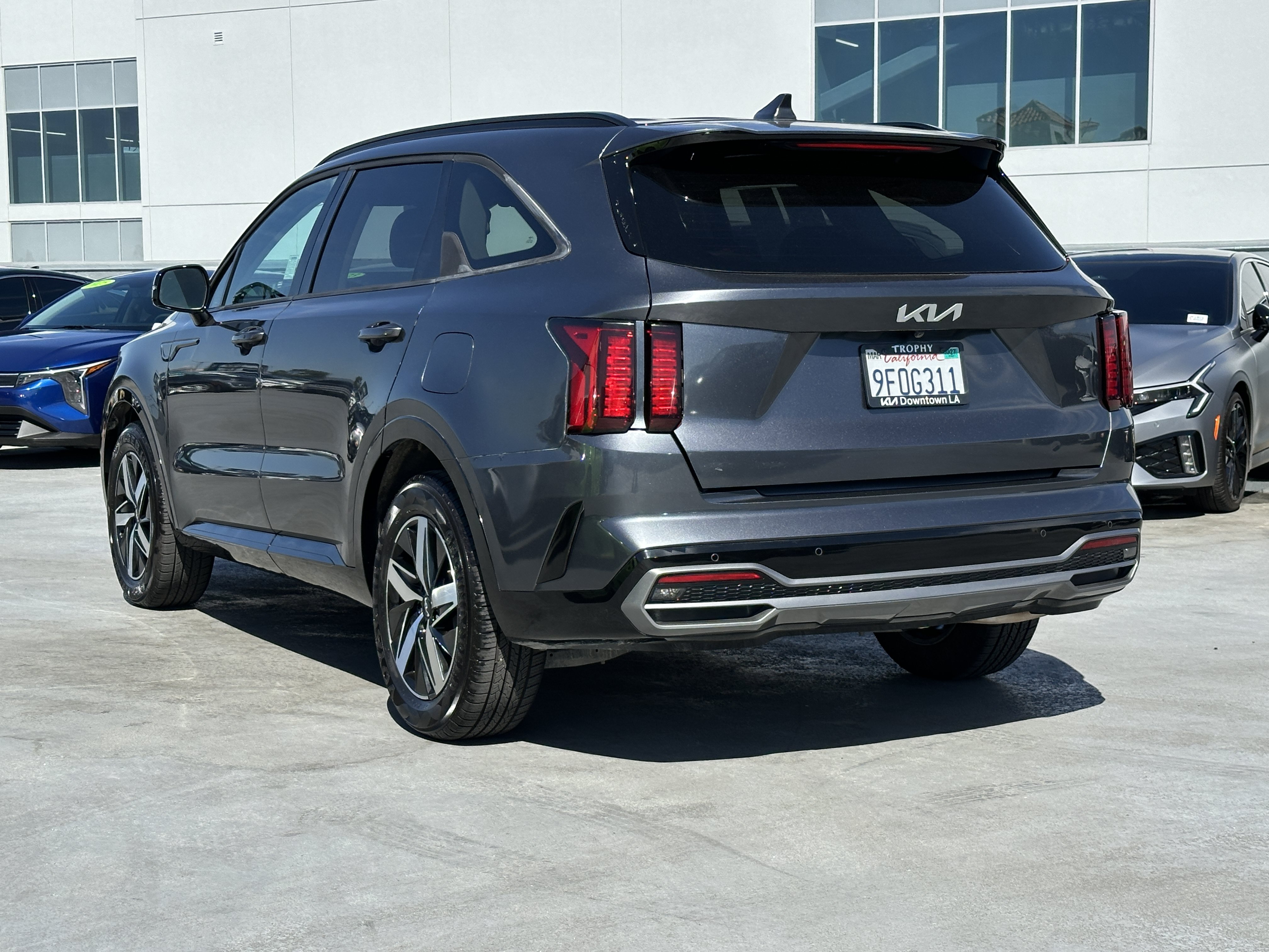 Certified 2023 Kia Sorento S FWD image 4
