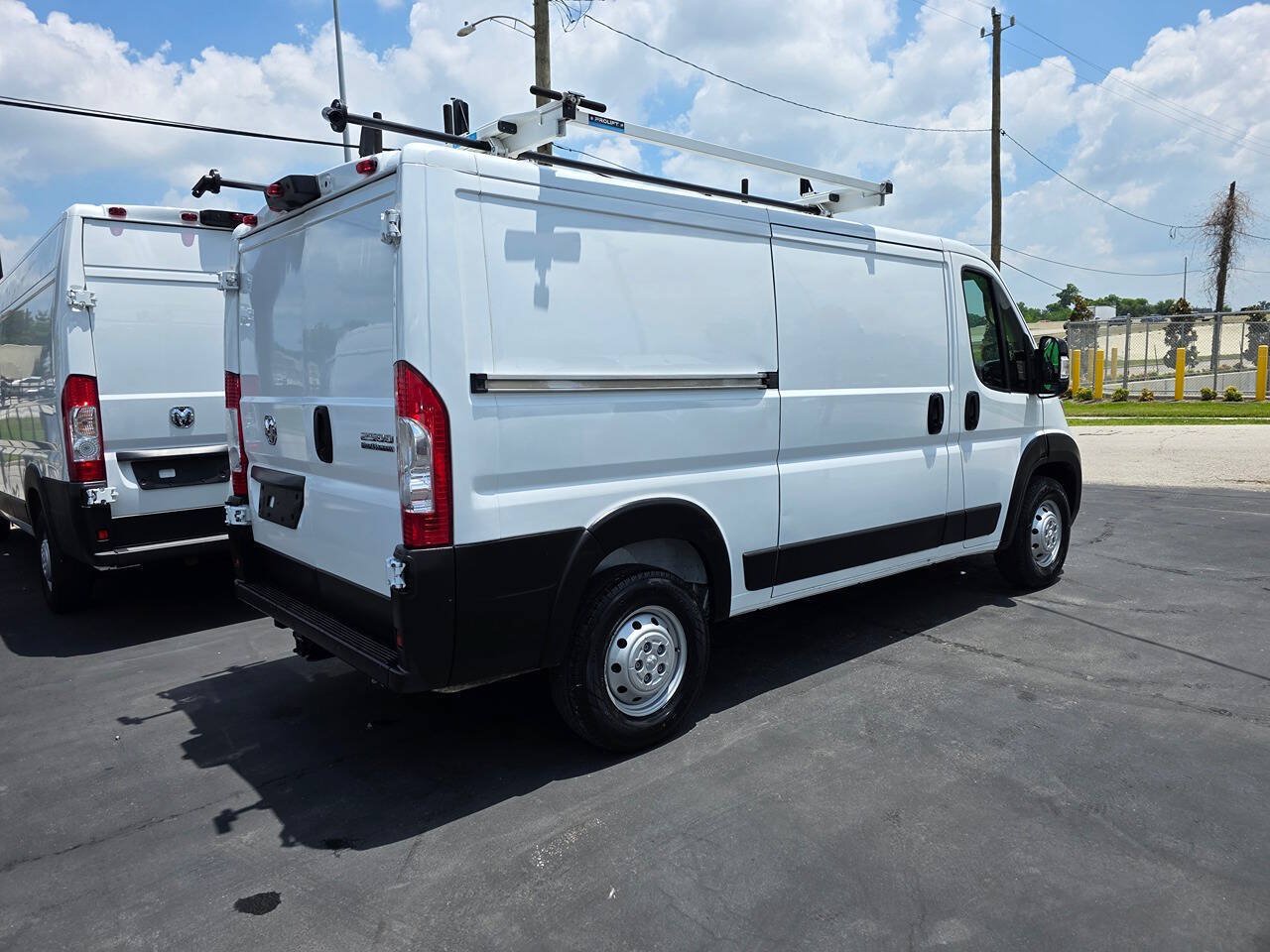 Used 2023 RAM ProMaster 2500 FWD image 6