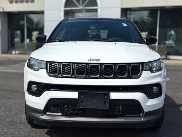 New 2025 Jeep Compass Limited w/ Sun & Sound Group AWD/4WD image 9
