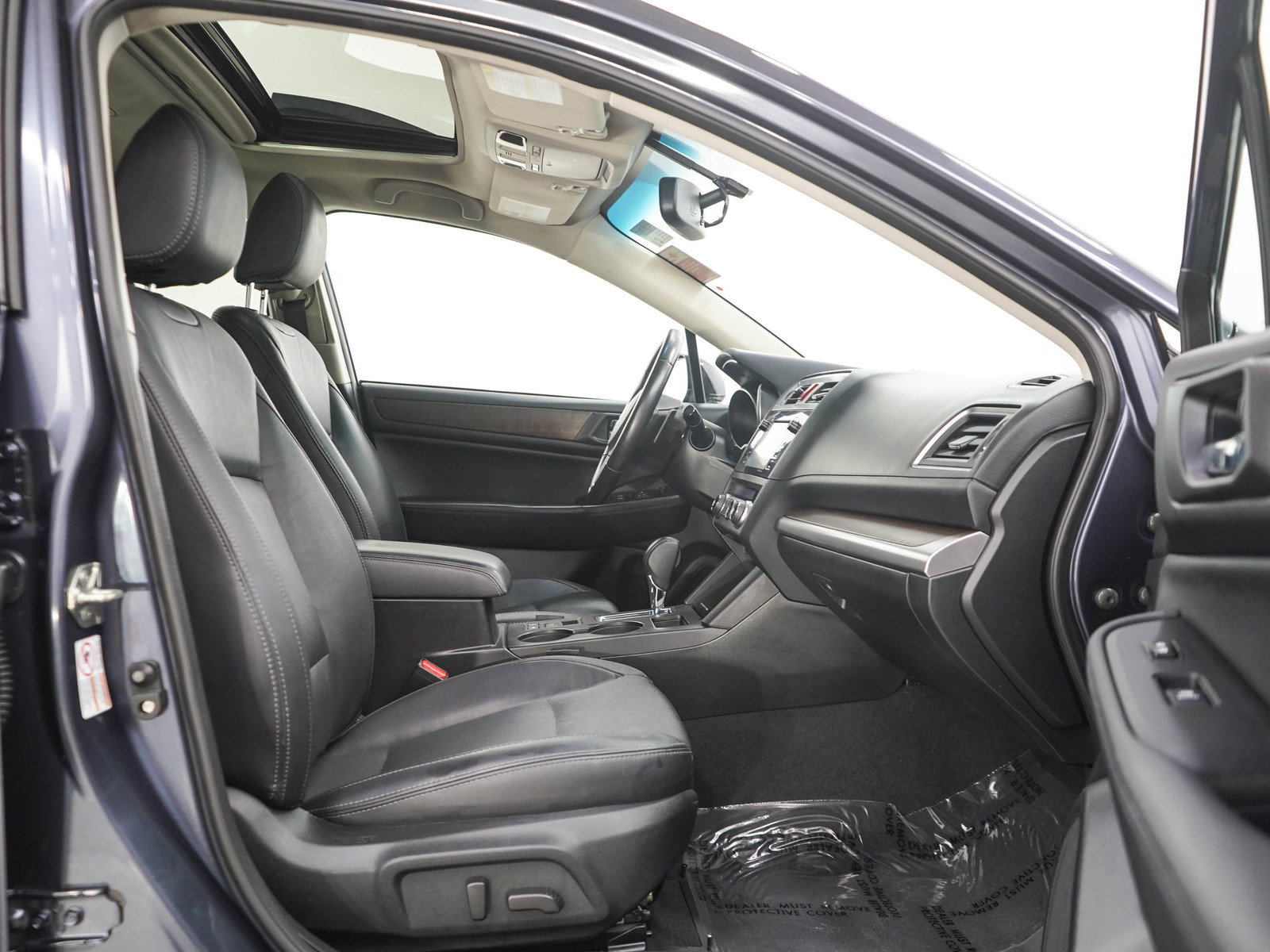 Used 2017 Subaru Outback 2.5i Limited AWD/4WD image 11