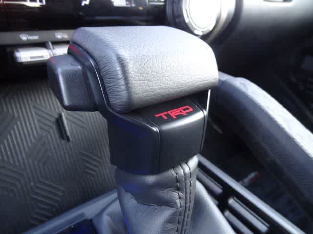 Used 2024 Toyota Tacoma TRD Off-Road AWD/4WD image 31