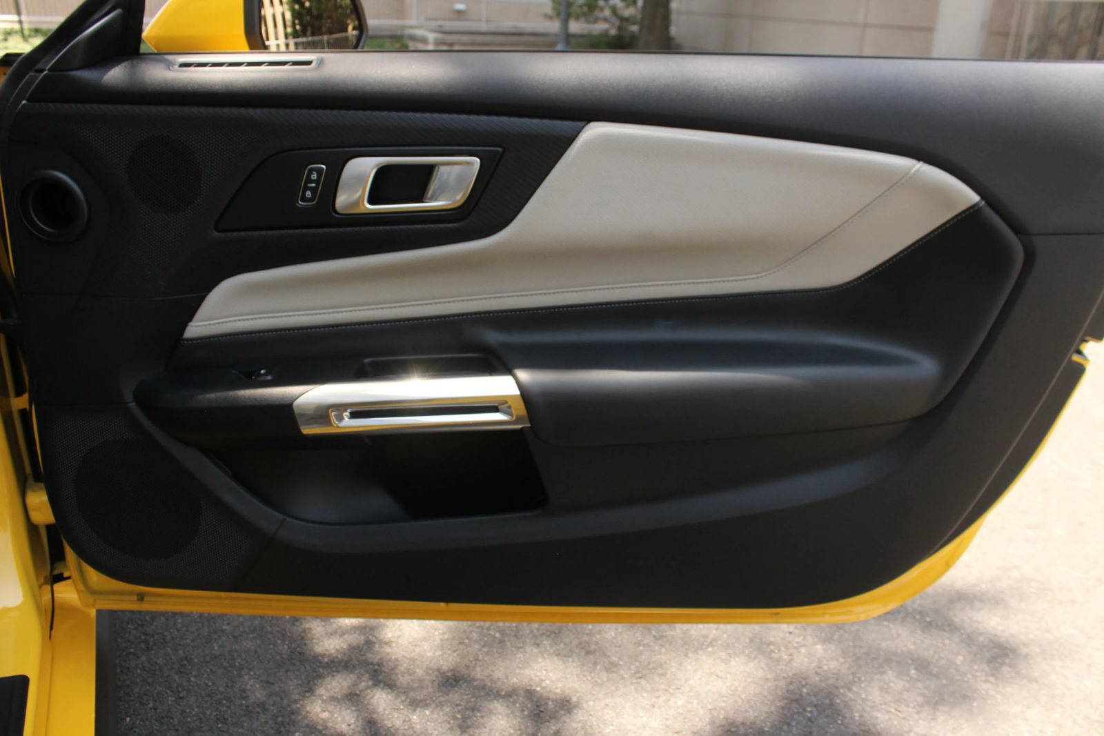 Used 2024 Ford Mustang Premium RWD image 22