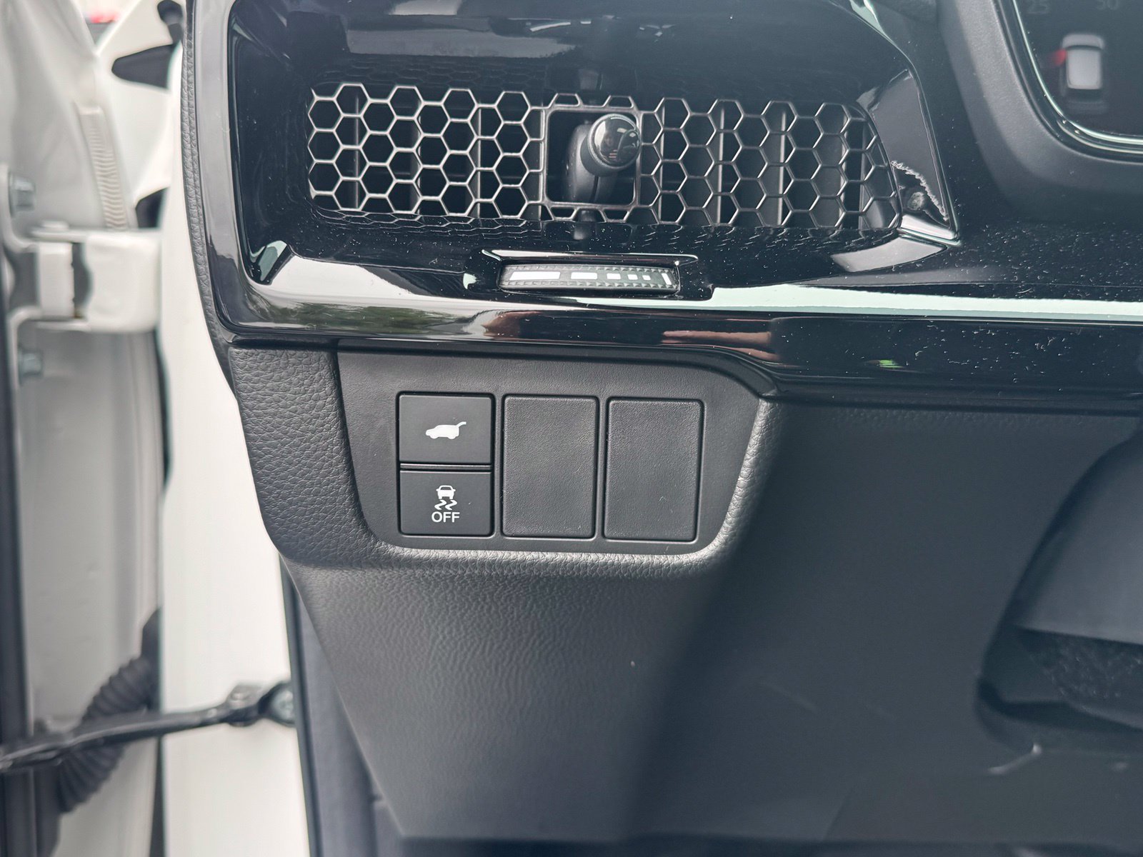 Used 2025 Honda CR-V Sport Touring image 17
