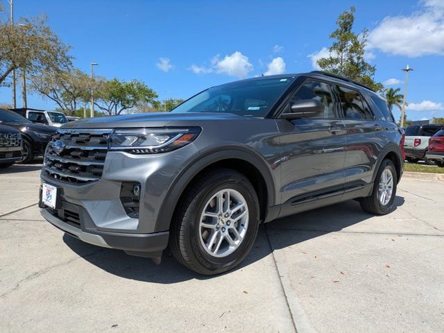 New 2026 Ford Explorer Active w/ Active Comfort Package RWD image 2