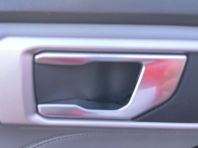 Used 2021 Ford Explorer XLT w/ Equipment Group 202A image 10