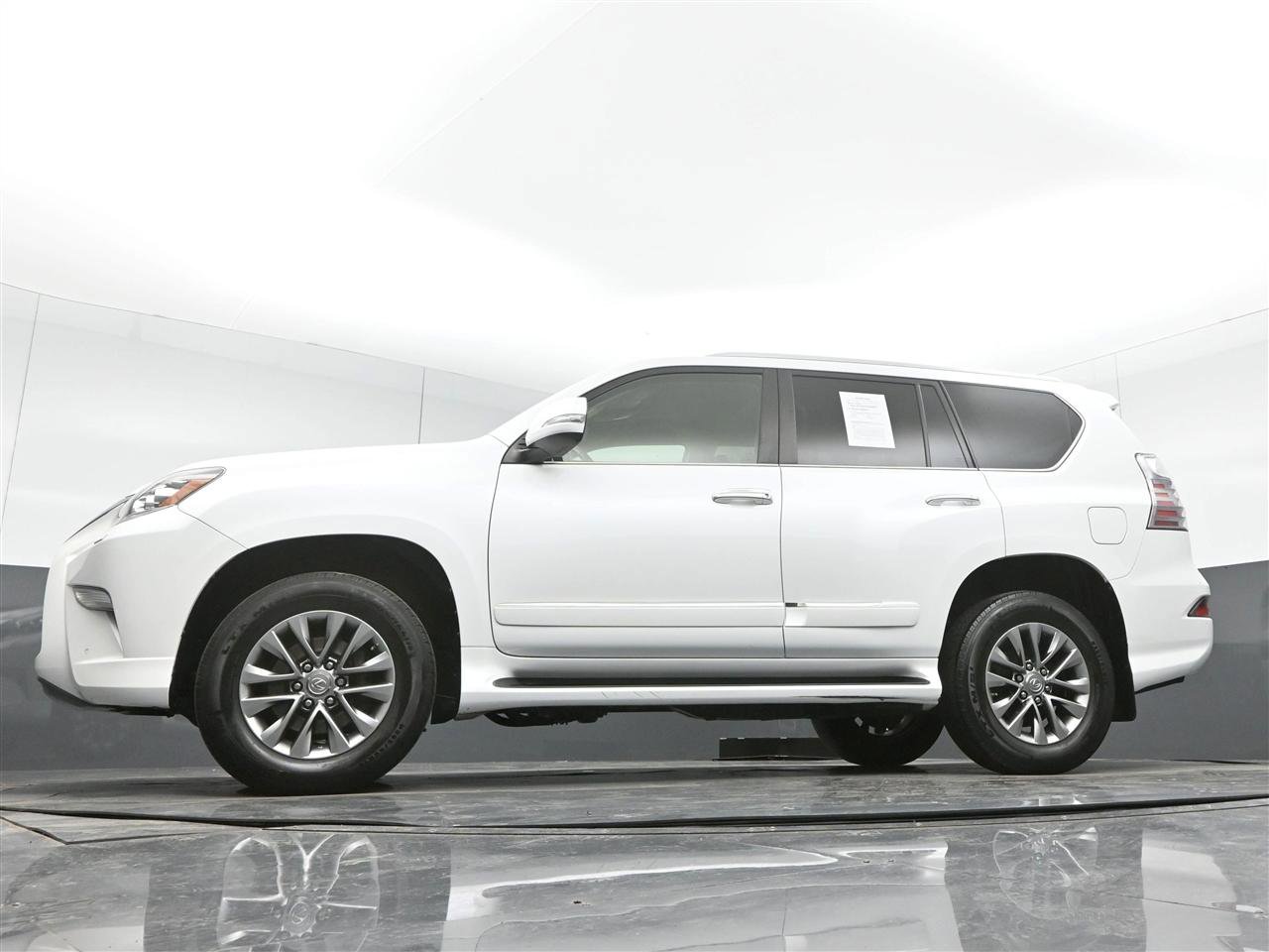 Used 2016 Lexus GX 460 Luxury AWD/4WD image 36