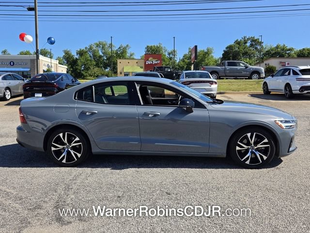 Used 2024 Volvo S60 B5 Core FWD image 16
