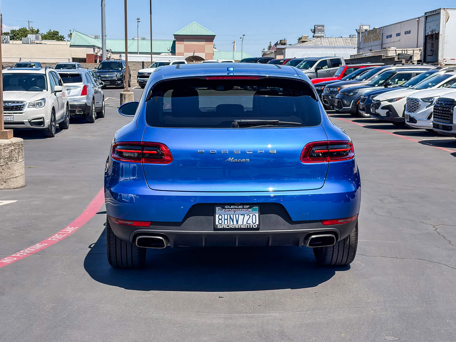Used 2018 Porsche Macan AWD/4WD image 3