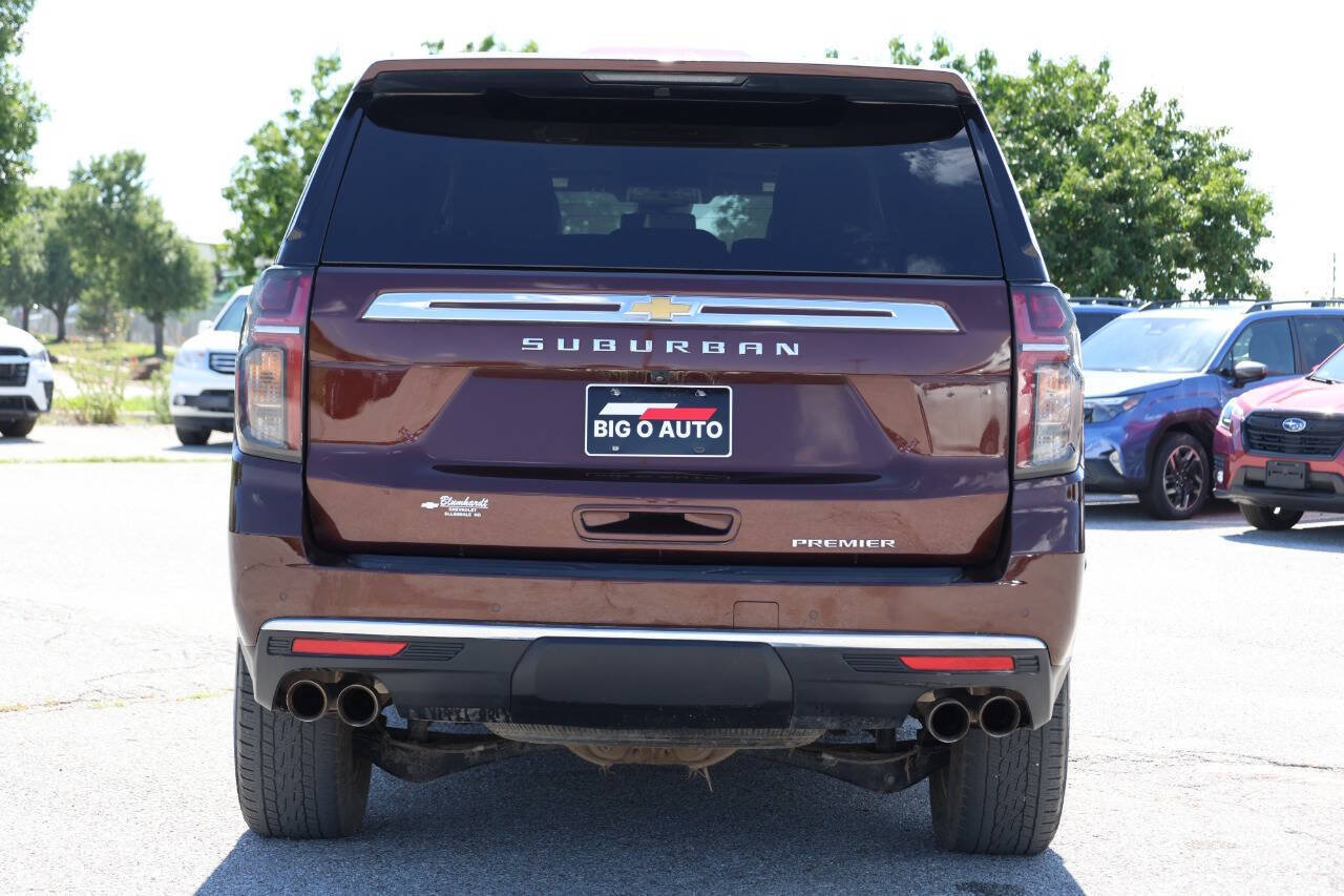 Used 2023 Chevrolet Suburban Premier AWD/4WD image 10