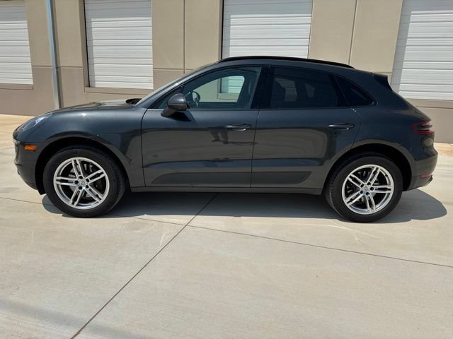 Used 2017 Porsche Macan AWD/4WD image 8