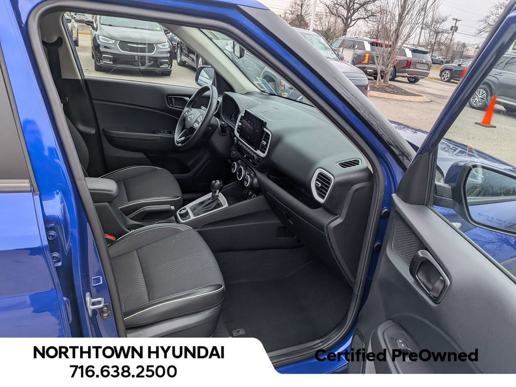 Certified 2023 Hyundai Venue Limited w/ Cargo Package image 37