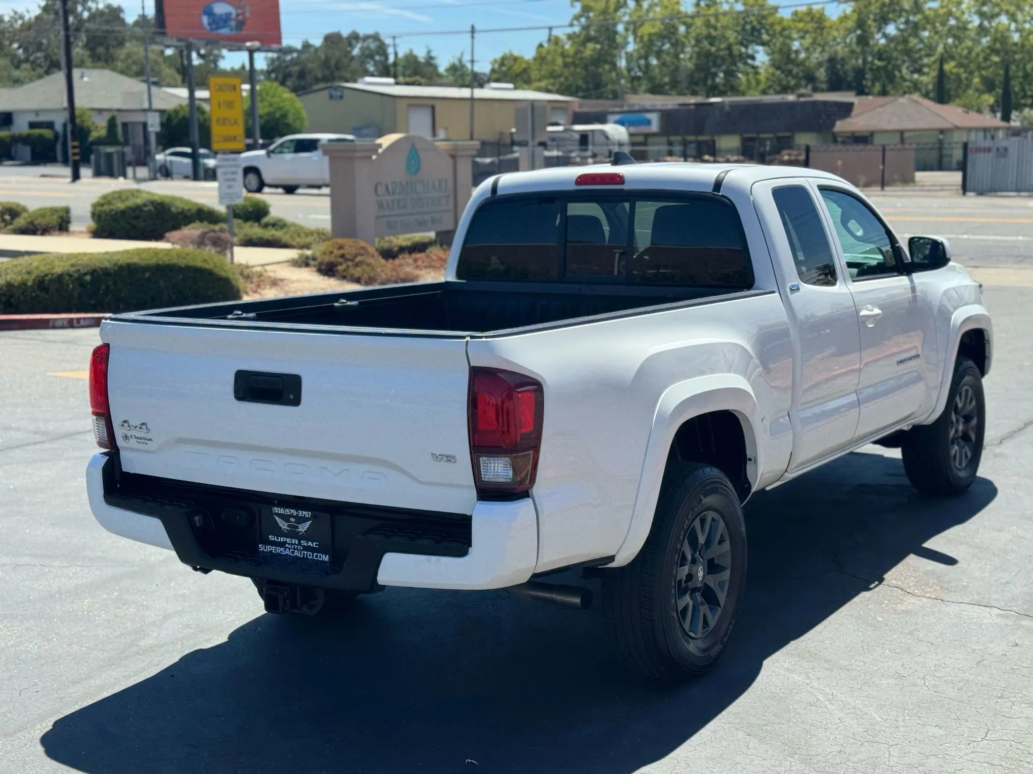 Used 2022 Toyota Tacoma SR5 image 6