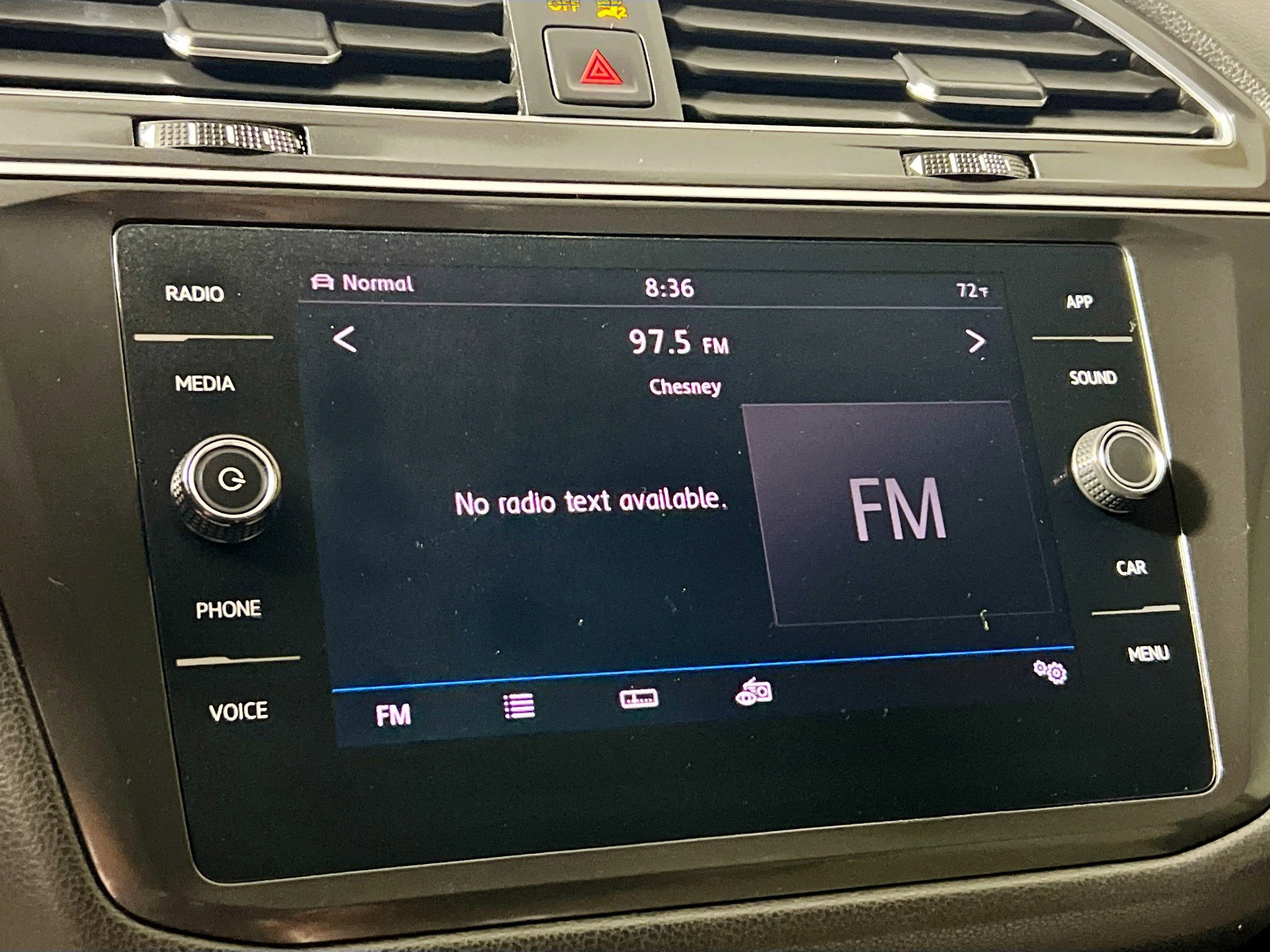 Used 2019 Volkswagen Tiguan SE AWD/4WD image 28