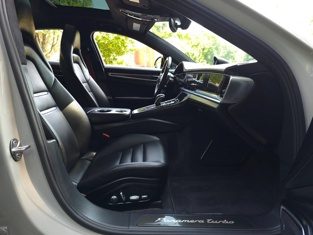 Used 2018 Porsche Panamera Turbo w/ Sport Package AWD/4WD image 25