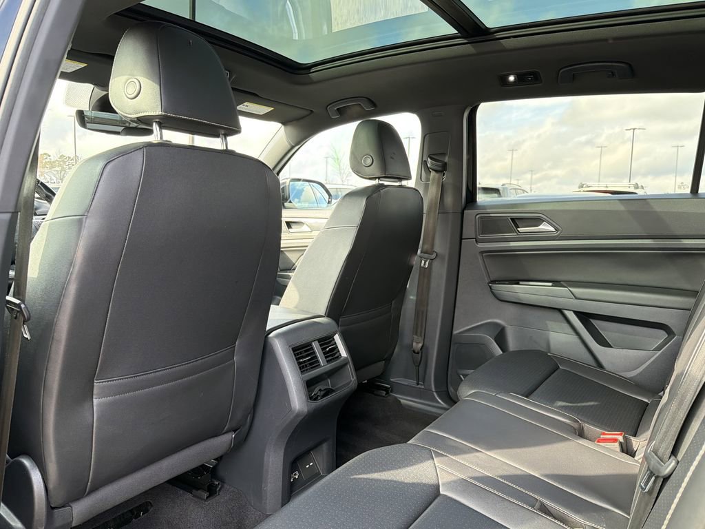 Used 2020 Volkswagen Atlas Cross Sport SEL image 11