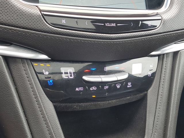Certified 2018 Cadillac XT5 Luxury w/ Driver Awareness Package AWD/4WD image 29