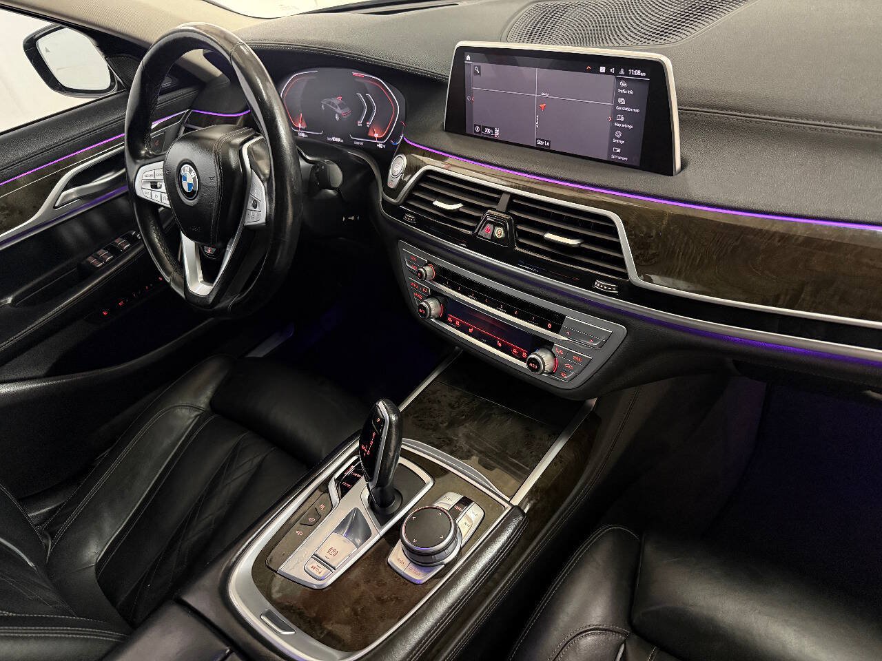 Used 2021 BMW 740i w/ Premium Package RWD image 24