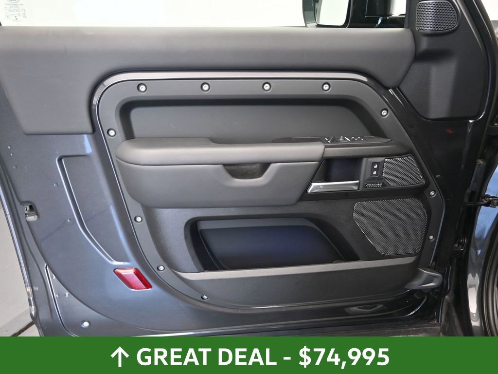 Used 2023 Land Rover Defender 90 V8 image 20