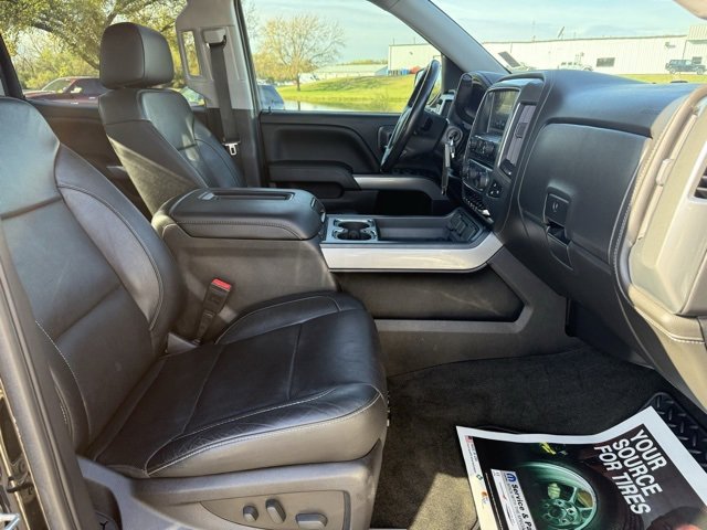 Used 2018 Chevrolet Silverado 1500 LTZ Z71 w/ Redline Edition image 9