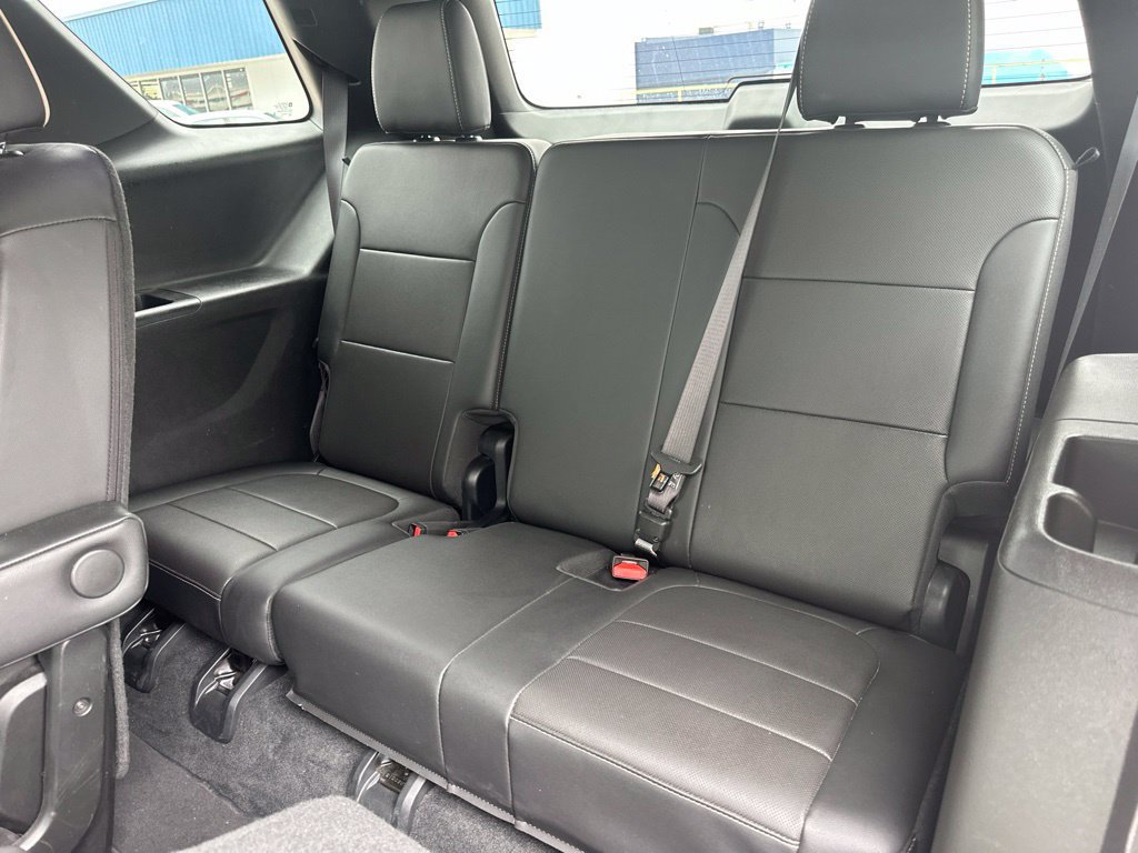 Used 2024 Chevrolet Traverse Premier w/ Redline Edition AWD/4WD image 19