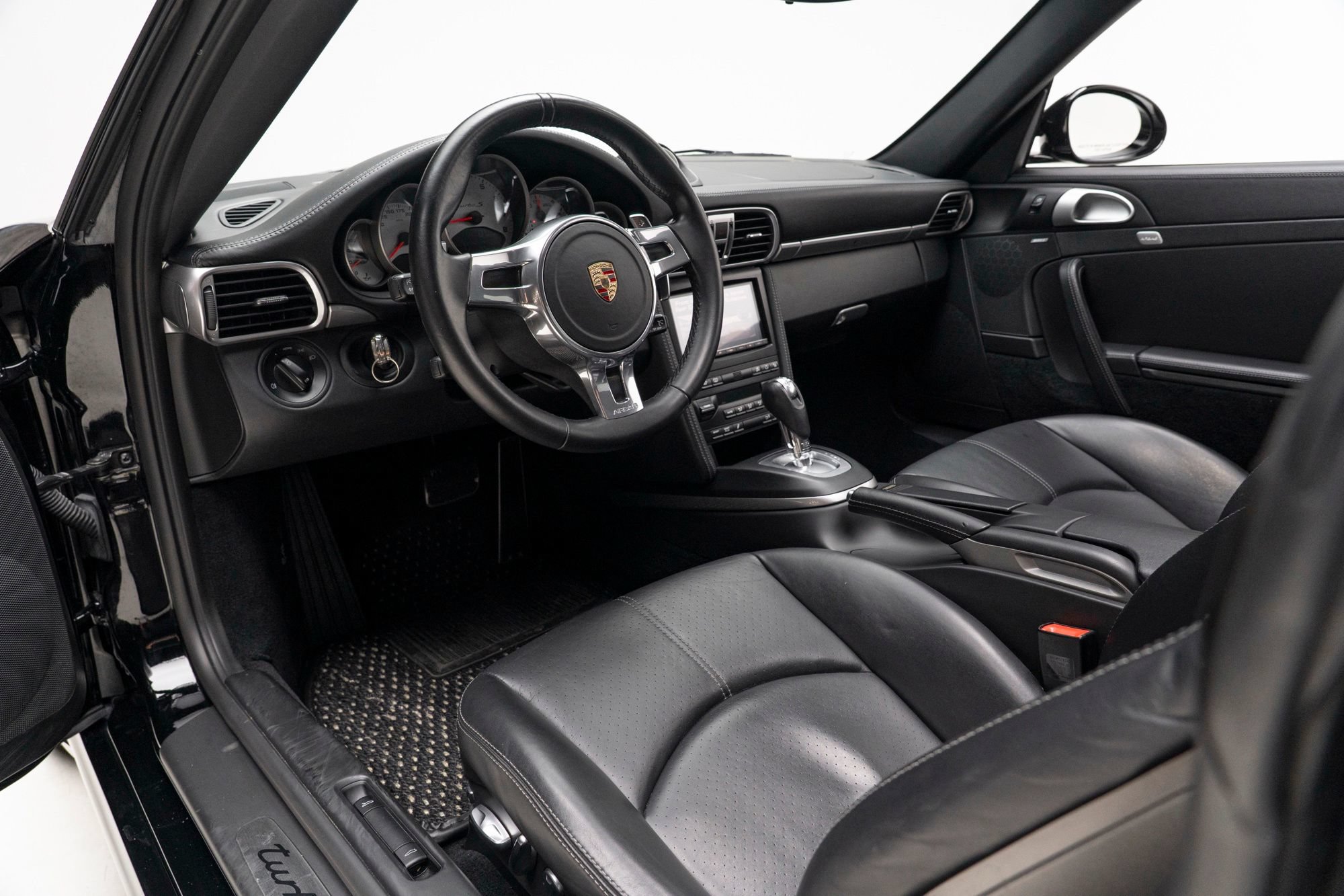 Used 2013 Porsche 911 Turbo S AWD/4WD image 12