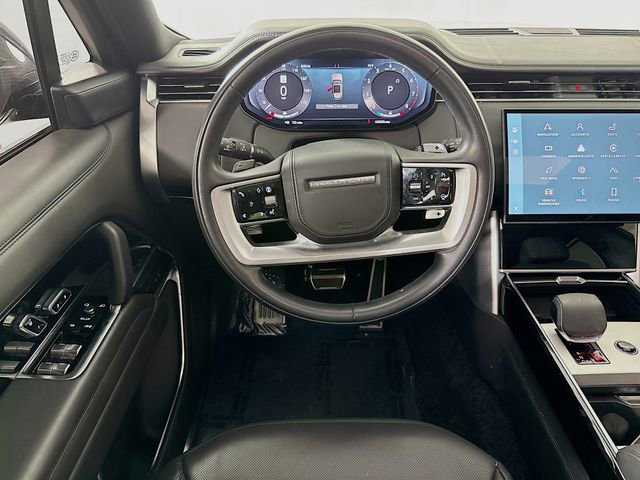 Certified 2025 Land Rover Range Rover SE image 25