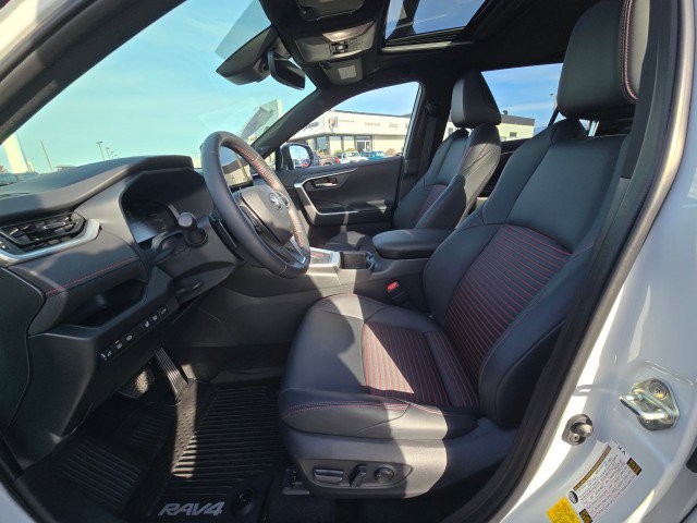 Used 2025 Toyota RAV4 XSE image 23