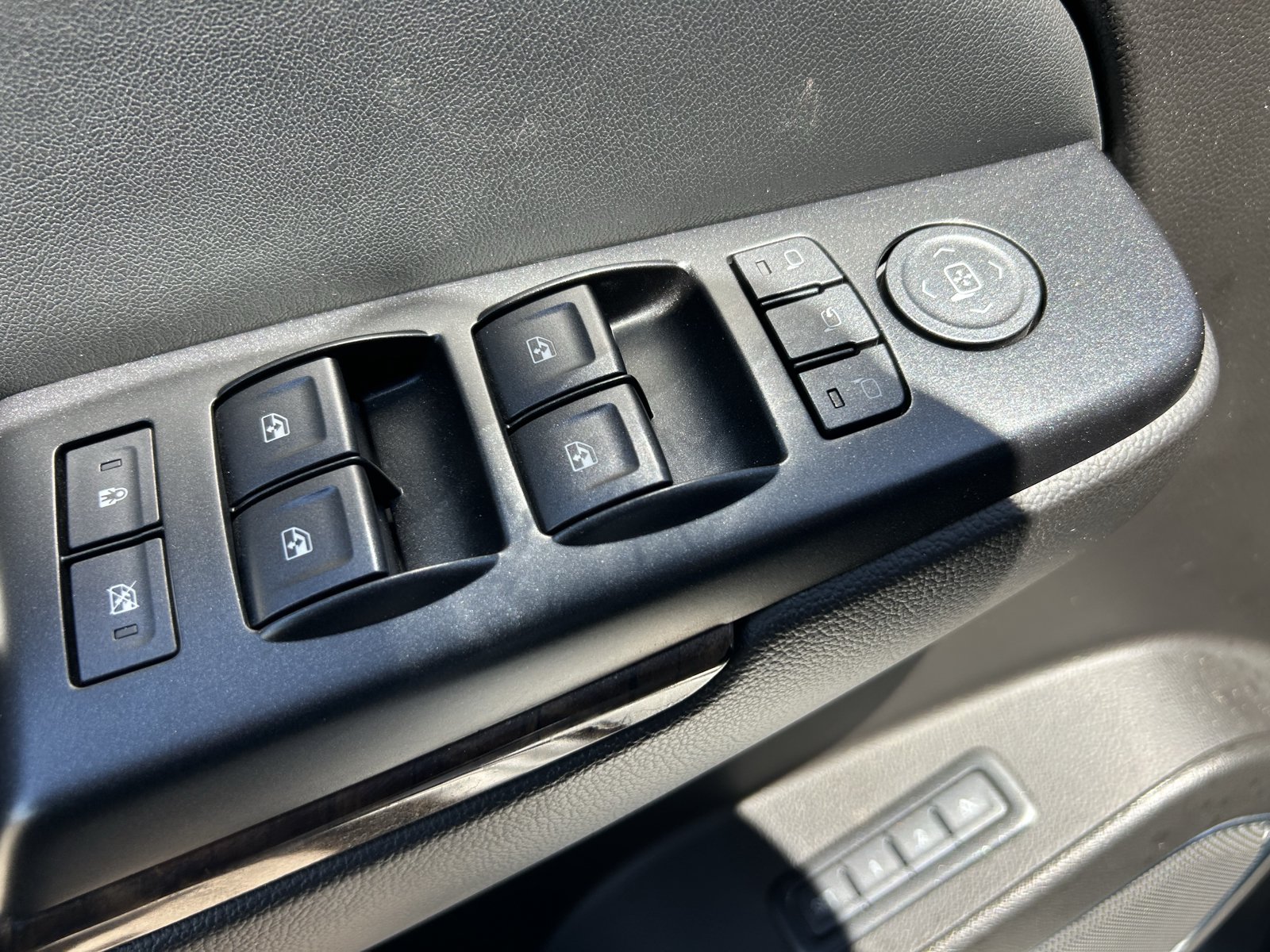 Certified 2017 Chevrolet Tahoe LT RWD image 30