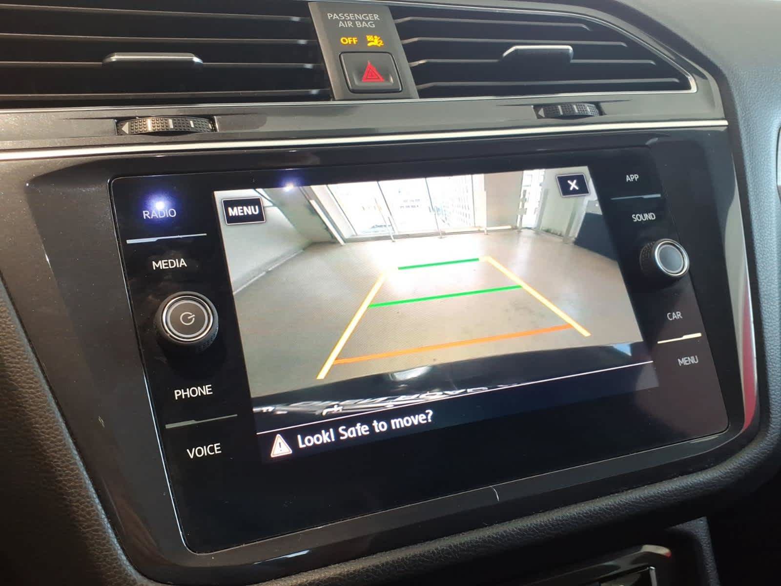 Used 2020 Volkswagen Tiguan SE R-Line AWD/4WD image 25