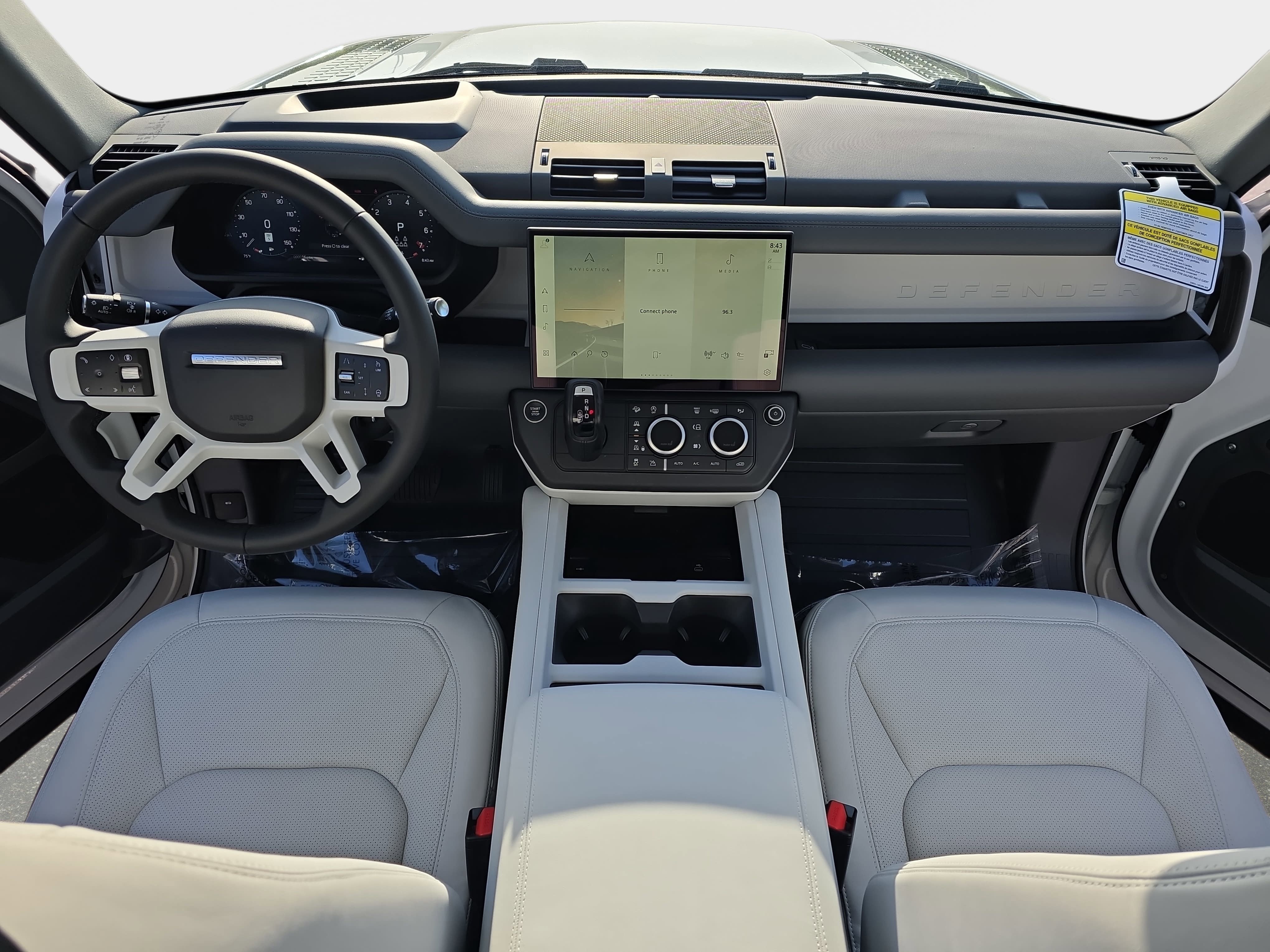 New 2026 Land Rover Defender 130 X-Dynamic SE AWD/4WD image 9